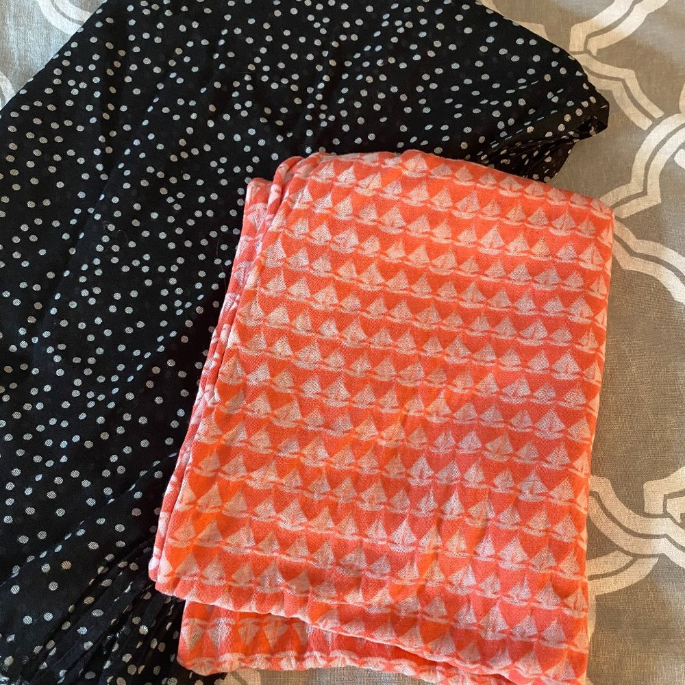 2 large scarves